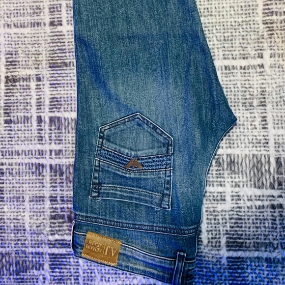 💲💰SALE 💲Armani Jeans blue denim Capris size 30 - Picture 1 of 10